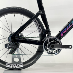 Ridley Noah 3.0 57cm / M – Black / Oil Slick Gloss – SRAM Red AXS 2×12